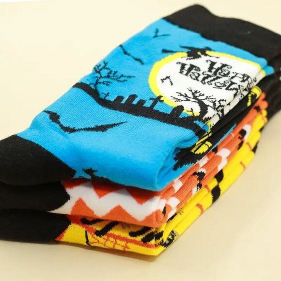 Happy Haunts Halloween Socks White Chevron Black Bats Orange Gift Packaged - Picture 2 of 9